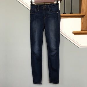 Lucky Brand Brooke legging Jean. 0/25. 29” inseam